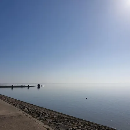 Hébergement de vacances J7 *
